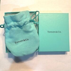 Tiffany & Co. Blue box & Velvet Drawstring Pouch